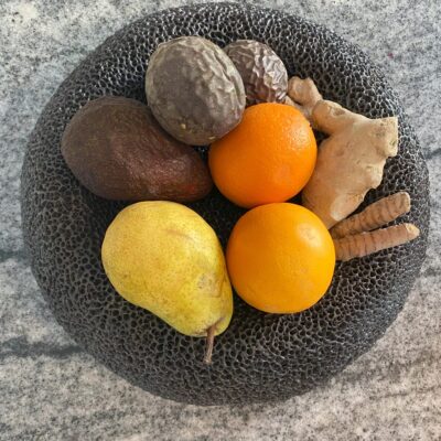 Oryginalna duża czarna misa na owoce handmade Black Organic Hikra